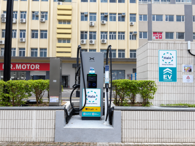 小鹏全球首座X-Energy兆瓦充电站落地中国香港
